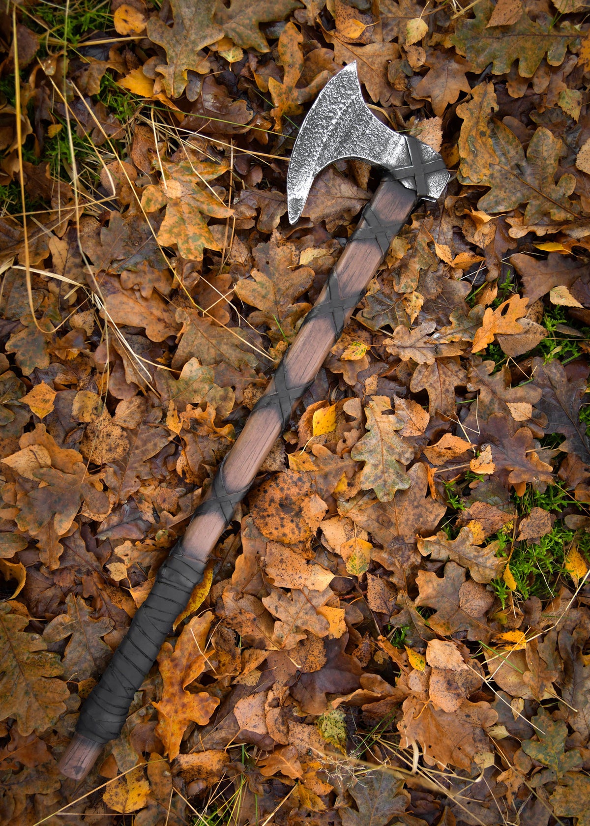 Hacha medieval para LARP, modelo Torvald