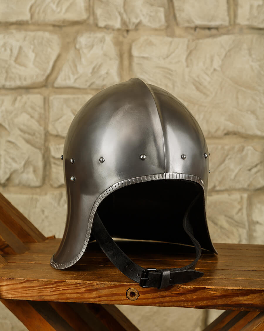 Casco Sallet medieval en acero pulido, modelo Franz