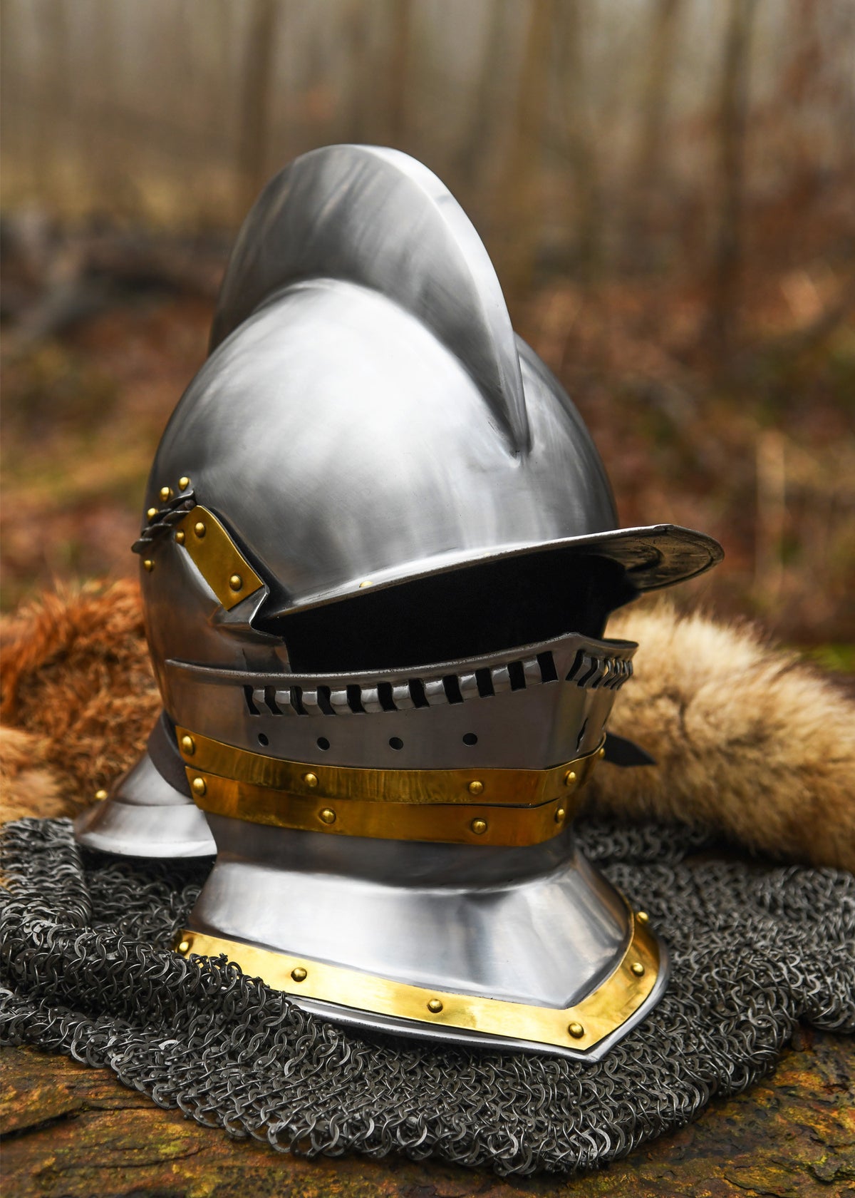 Casco Burgonet, siglo XVI