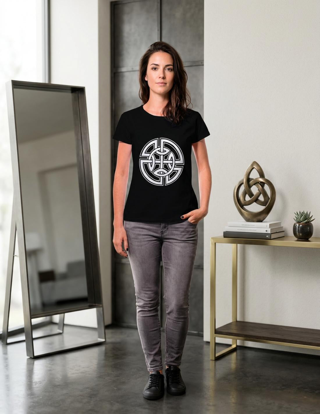 Camiseta Mujer Negra Nudos Celtas, manga corta