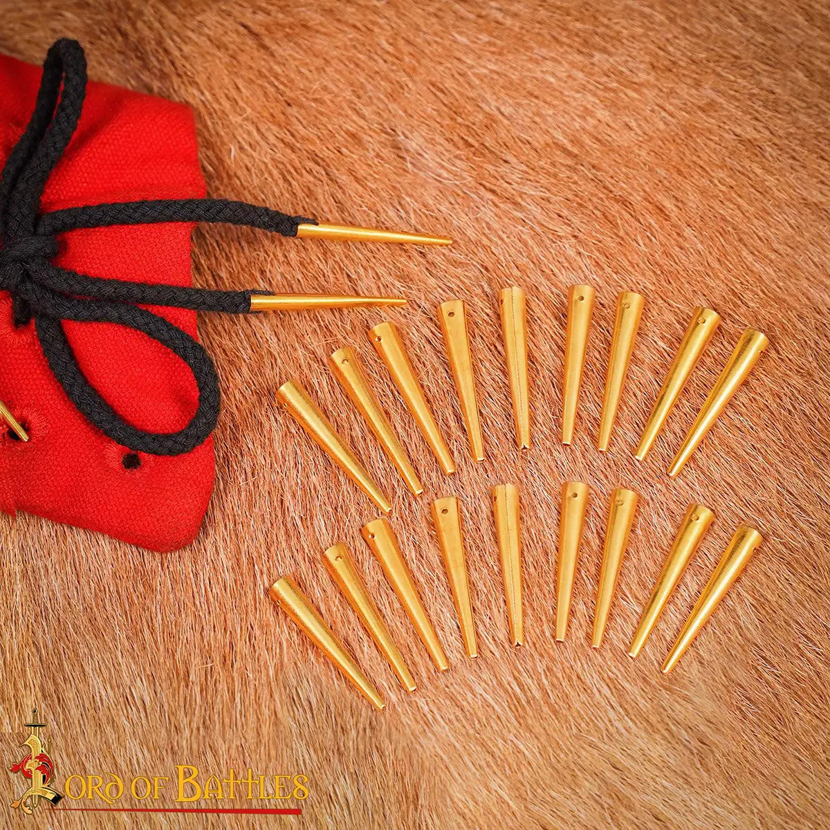 Set 100 herretes medievales en latón para cordones (Talla M)