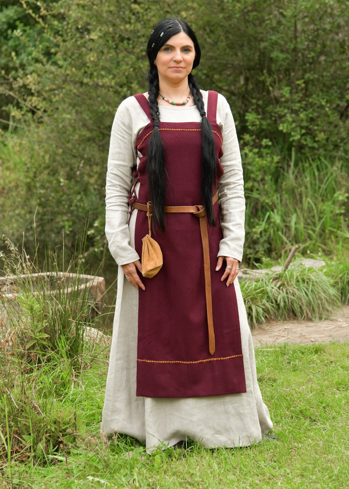 Vestido medieval tipo delantal en lana, modelo Forseti