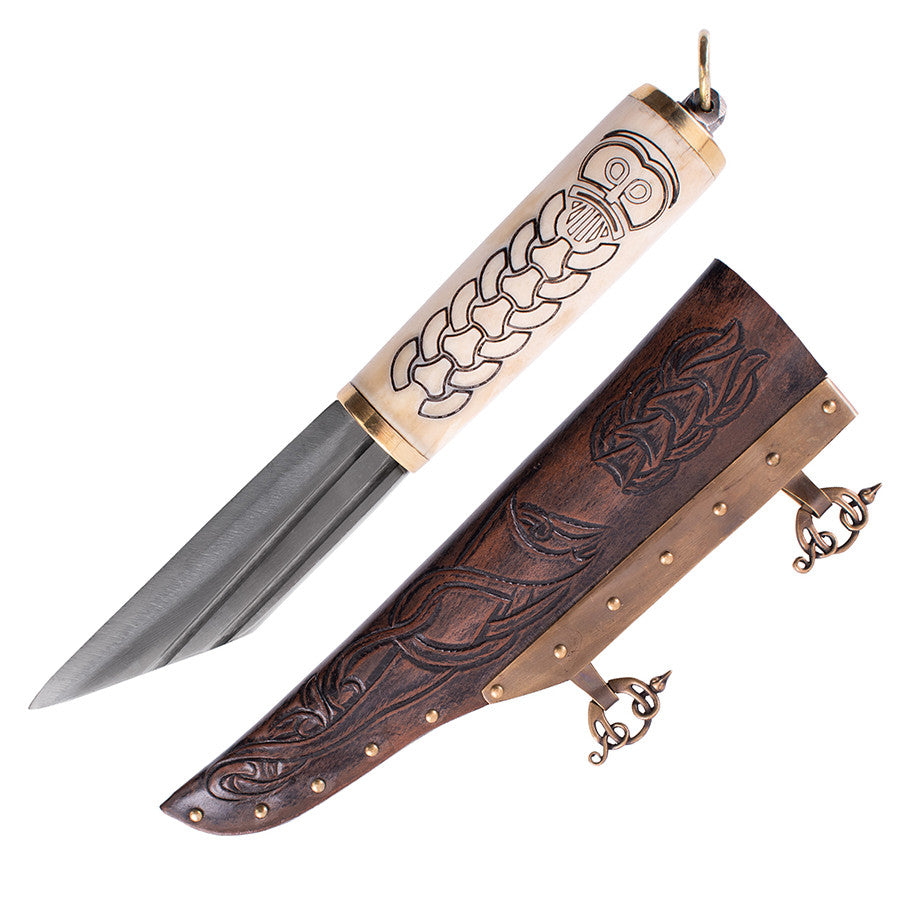 Seax o cuchillo vikingo con empuñadura en hueso decorado