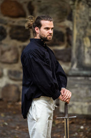Camisa medieval ancha Oswald, color negro