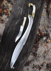 Falcata, Kopis con cuchillo, mango cabeza caballo, s. IV-III a.C.