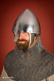 Casco frigio con protección nasal, acero 2mm.