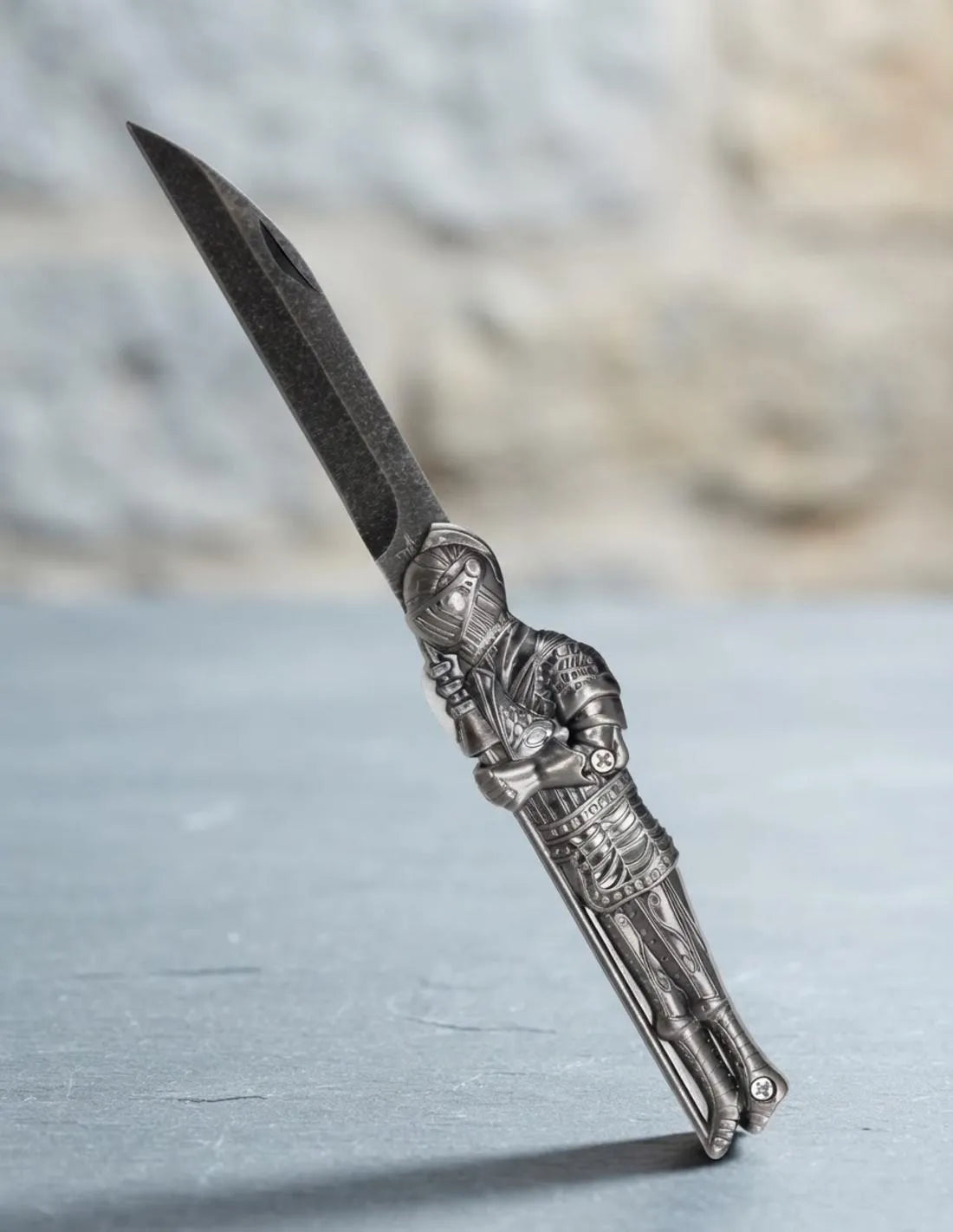 Navaja Third Guerrero Medieval: Acero 420 y Zamak, plata antigua _IA